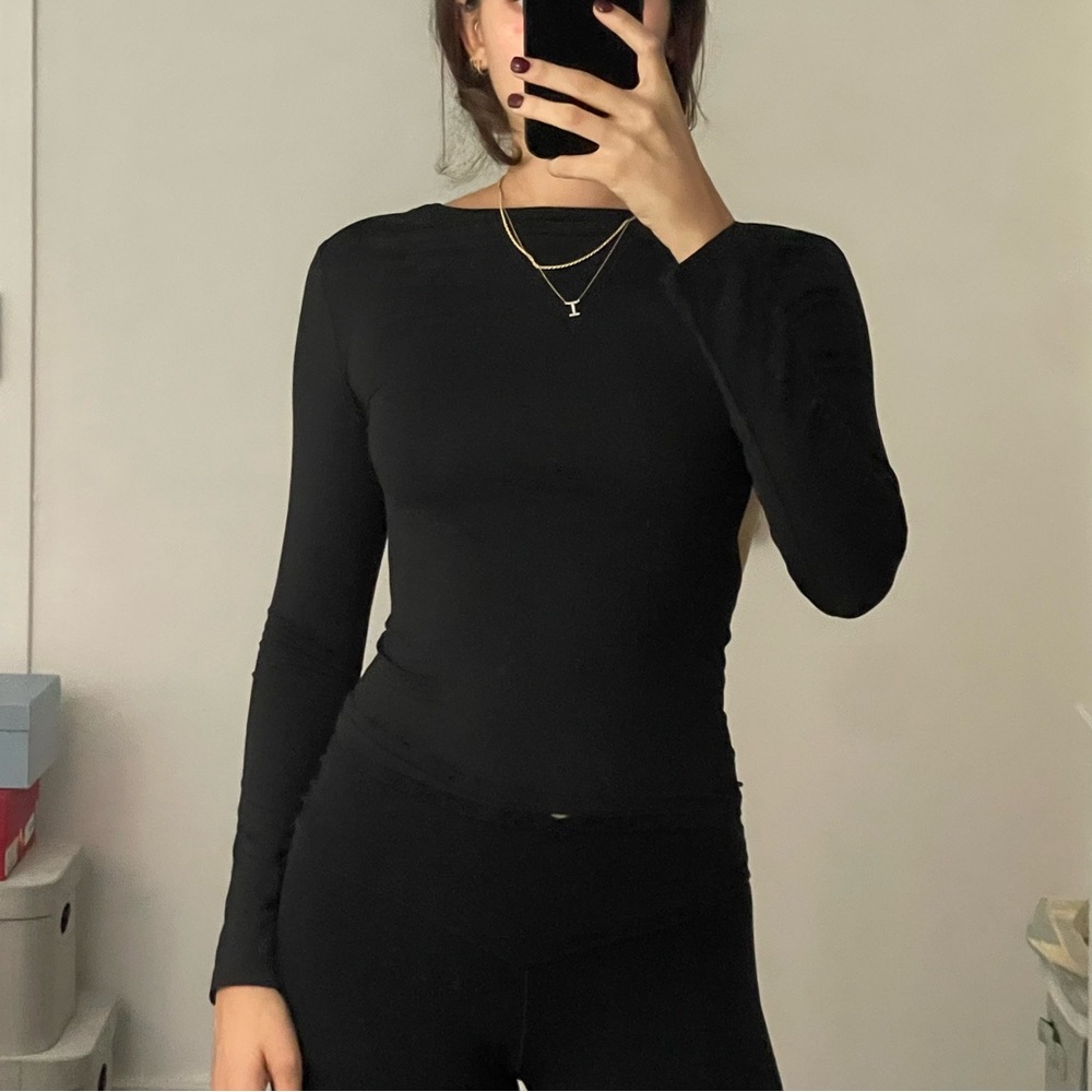 Scoop back black long sleeve
